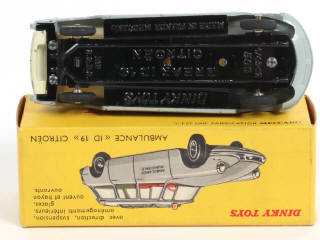 Lot 411 - DINKY TOYS (FRANCE) (1)