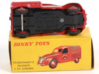 Lot 431 - DINKY TOYS (FRANCE) (1)