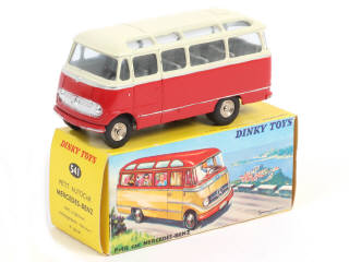 Lot 526 - DINKY TOYS (FRANCE) (1)