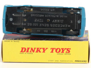 Lot 488 - DINKY TOYS (FRANCE) (1)