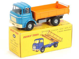 Lot 534 - DINKY TOYS (FRANCE) (1)