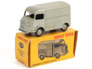 Lot 520 - DINKY TOYS (FRANCE) (1)