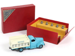 Lot 528 - DINKY TOYS (FRANCE) (1)