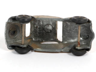 Lot 357 - DINKY TOYS (FRANCE) (1)