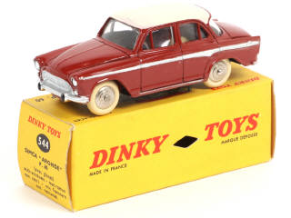 Lot 472 - DINKY TOYS (FRANCE) (1)