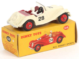 Lot 575 - DINKY TOYS (GB) (1)