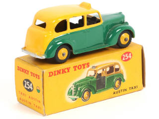 Lot 598 - DINKY TOYS (GB) (1)
