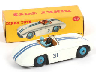 Lot 573 - DINKY TOYS (GB) (1)