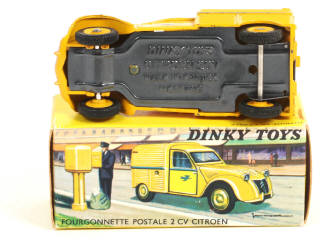 Lot 432 - DINKY TOYS (FRANCE) (1)