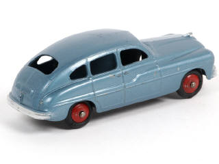 Lot 375 - DINKY TOYS (FRANCE) (1)
