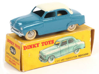 Lot 436 - DINKY TOYS (FRANCE) (1)