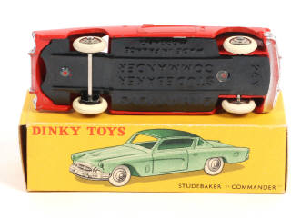 Lot 444 - DINKY TOYS (FRANCE) (1)