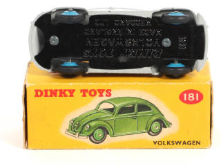 Lot 607 - DINKY TOYS (GB) (1)