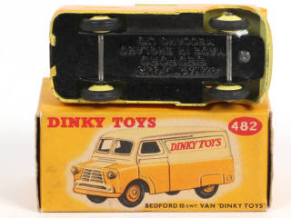 Lot 637 - DINKY TOYS (GB) (1)