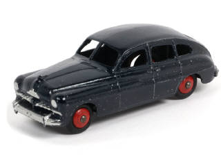 Lot 374 - DINKY TOYS (FRANCE) (1)