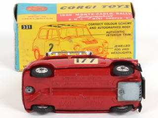 Lot 200 - CORGI TOYS (GB) (1)