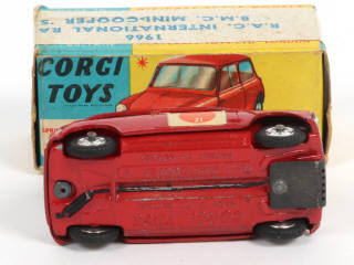 Lot 198 - CORGI TOYS (GB) (1)
