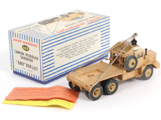 Lot 536 - DINKY TOYS (FRANCE) (1)