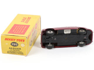 Lot 612 - DINKY TOYS (GB) (1)