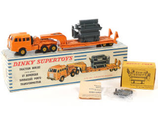 Lot 538 - DINKY TOYS (FRANCE) (1)