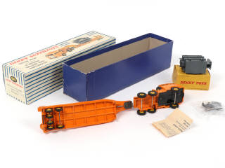 Lot 538 - DINKY TOYS (FRANCE) (1)