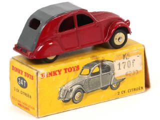 Lot 425 - DINKY TOYS (FRANCE) (1)