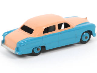 Lot 562 - DINKY TOYS (GB) (1)