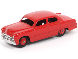 Lot 561 - DINKY TOYS (GB) (1)