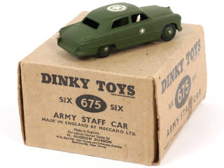 Lot 565 - DINKY TOYS (GB) (2)