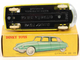 Lot 400 - DINKY TOYS (FRANCE) (1)