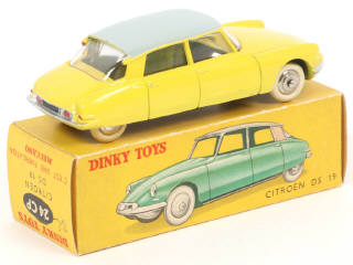 Lot 400 - DINKY TOYS (FRANCE) (1)