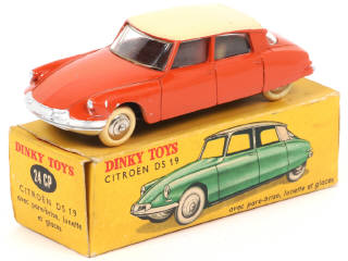 Lot 402 - DINKY TOYS (FRANCE) (1)