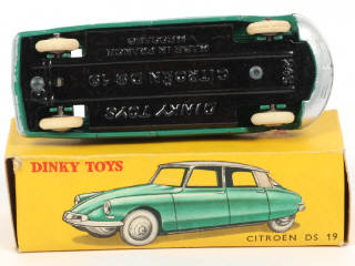 Lot 399 - DINKY TOYS (FRANCE) (1)