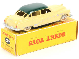 Lot 442 - DINKY TOYS (FRANCE) (1)