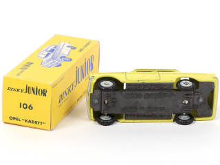 Lot 353 - DINKY TOYS (FRANCE) Série JUNIOR (1)