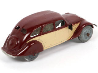 Lot 362 - DINKY TOYS (FRANCE) (1)