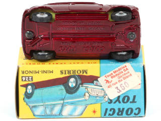 Lot 187 - CORGI TOYS (GB) (1)