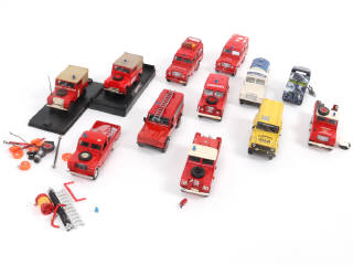 Lot 148 - DIVERS (12)