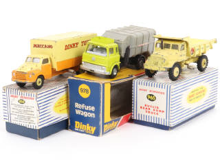 Lot 325 - DINKY TOYS (GB) (3)