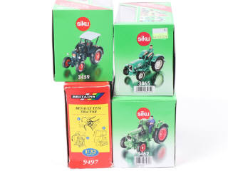 Lot 281 - DIVERS (4)