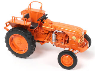 Lot 204 - UNIVERSAL HOBBIES (CHINE) (1)