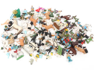 Lot 17 - DIVERS (100)