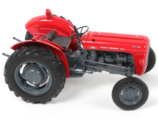 Lot 205 - UNIVERSAL HOBBIES (CHINE) (2)