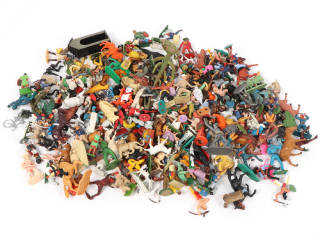 Lot 15 - DIVERS (100)