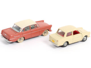 Lot 476 - DINKY TOYS (FRANCE) (2)