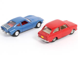 Lot 473 - DINKY TOYS (FRANCE) (2)