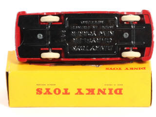 Lot 351 - DINKY TOYS (FRANCE) (1)