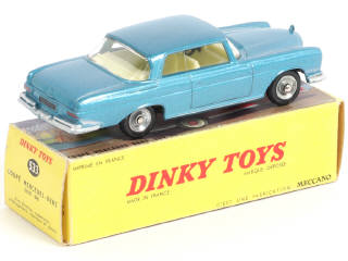 Lot 424 - DINKY TOYS (FRANCE) (1)