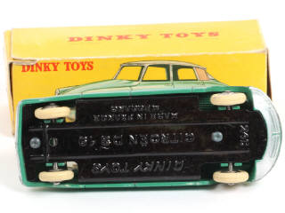 Lot 358 - DINKY TOYS (FRANCE) (1)