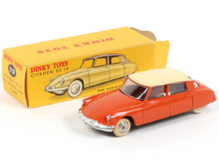 Lot 359 - DINKY TOYS (FRANCE) (1)